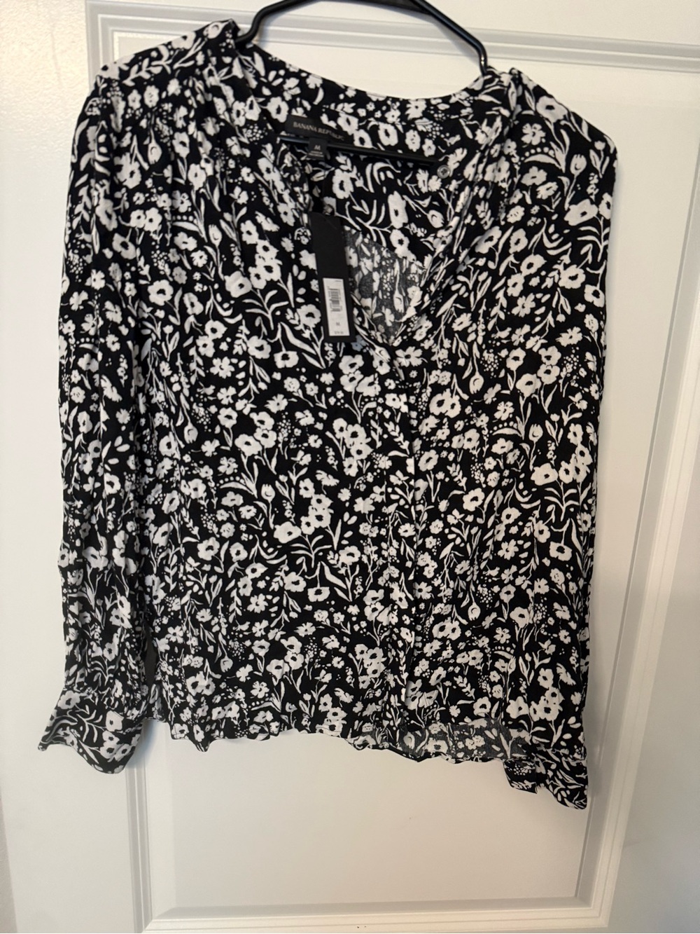 Banana Republic Black and White Floral V-Neck Blouse
